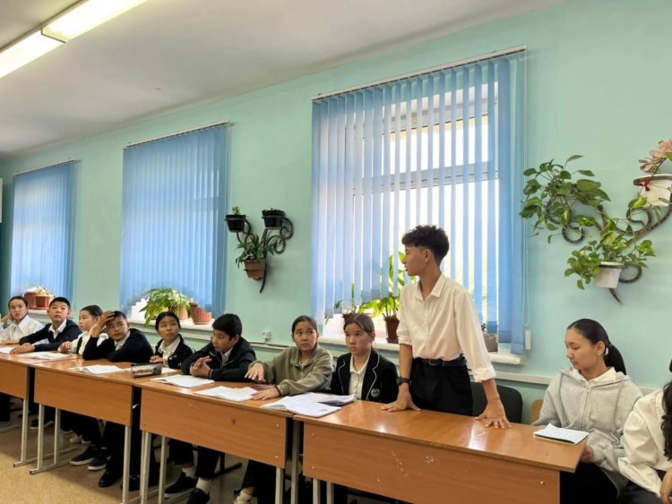 «Ұшқан ұя» шығармасына арналған әдеби сағат өткізілд