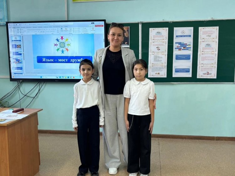 №68 жалпы орта білім беретін мектебінде  11.11-20.11.2025 жылы аралығында орыс тілі және әдебиет бірлестігінде "Язык -мост дружбы " онкүндік іс -шара аталып өтілуде.