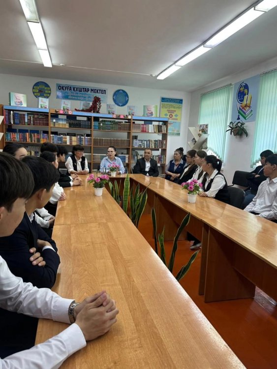 «Ғылым болашақтың кілті» тақырыбында сыныптан тыс іс-шара өтті.